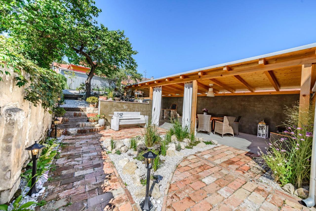 Mikulov Apartmany Magistr エクステリア 写真