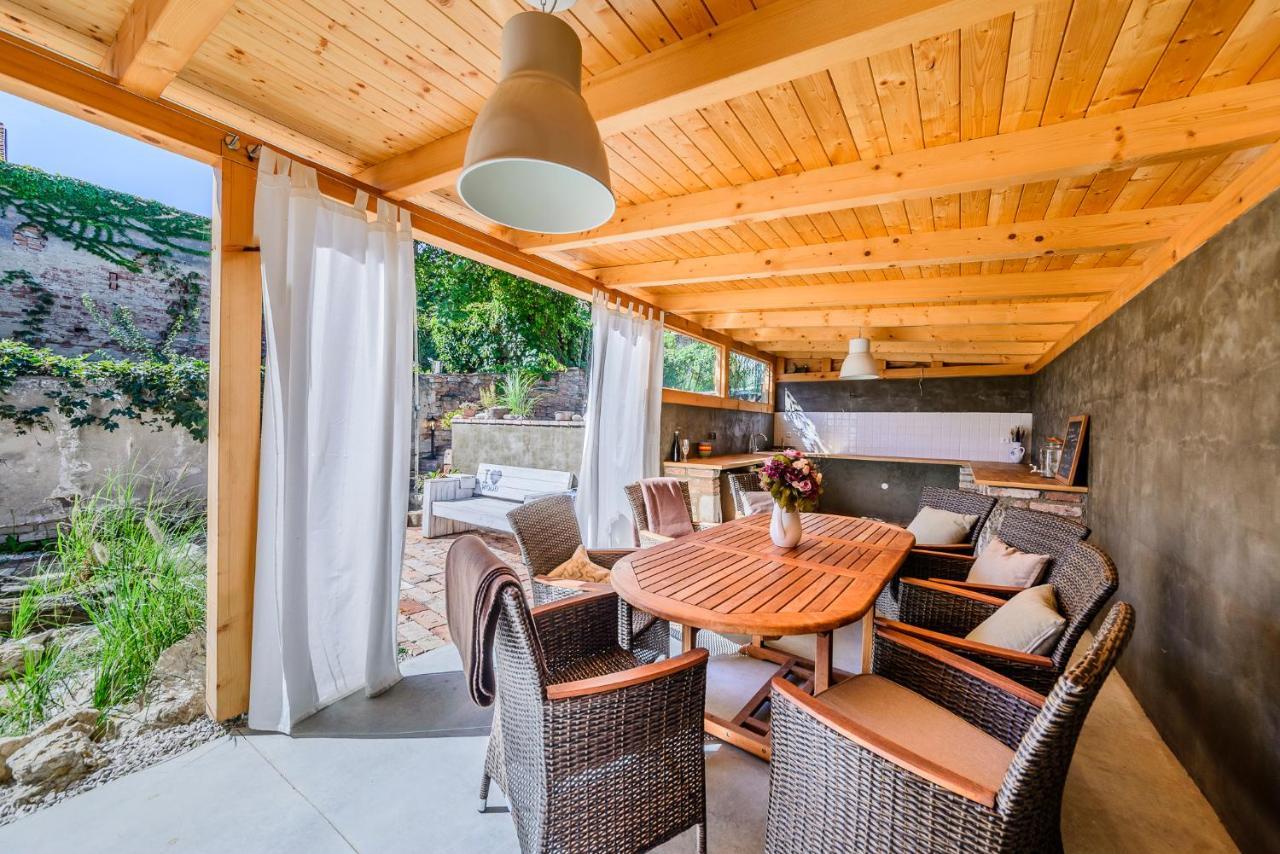 Mikulov Apartmany Magistr エクステリア 写真