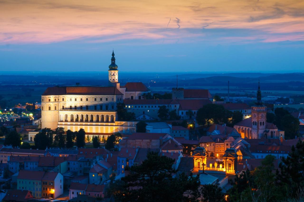 Mikulov Apartmany Magistr エクステリア 写真